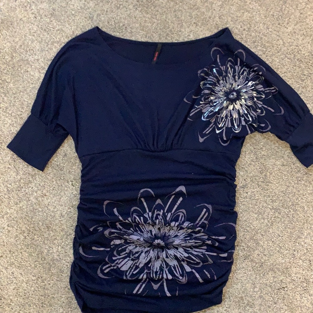 Women's top, t-shirt